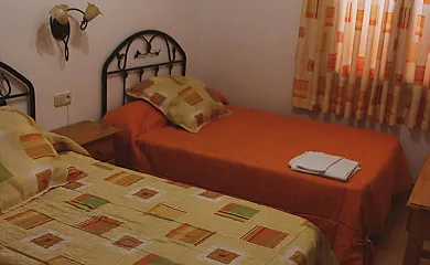 Caserío y Cabañas Las Tinajas en Calasparra (Murcia) - Foto 12