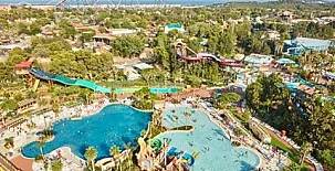 Lo Claustre del Delta y Alojamiento El Fangar 004