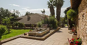 Lo Claustre del Delta y Alojamiento El Fangar 0033