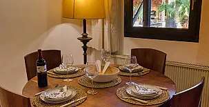 Lo Claustre del Delta y Alojamiento El Fangar 0036