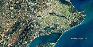 Lo Claustre del Delta y Alojamiento El Fangar 0048