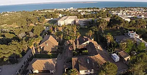 Lo Claustre del Delta y Alojamiento El Fangar 0064