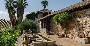 Lo Claustre del Delta y Alojamiento El Fangar 0067