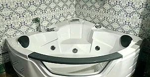 Lo Claustre del Delta y Alojamiento El Fangar 005