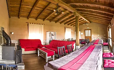 Casas y Apartamentos El Prado en Pinofranqueado (Cáceres) - Foto 1