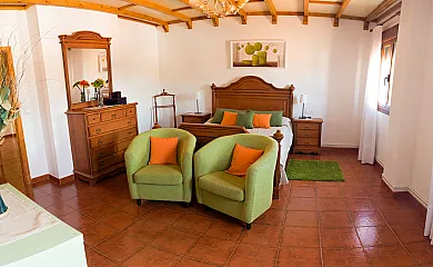 Casas y Apartamentos El Prado en Pinofranqueado (Cáceres) - Foto 6