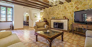 Masía Can Trabal 003