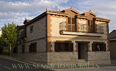 Casa Rural Torrelobatos en Torrelobatón (Valladolid) - Foto 1