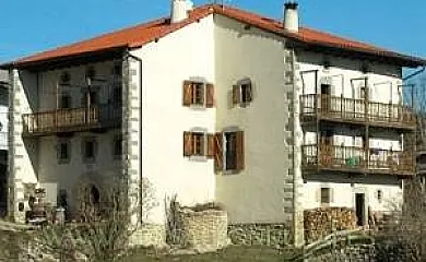 Casa Rural Monaut I y II en Saragüeta (Navarra) - Foto 1