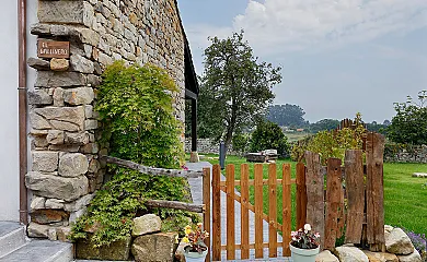 Casa de Aldea El Gallinero en Quintes (Asturias) - Foto 2
