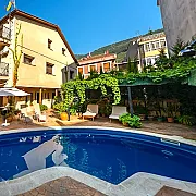 CR Hanami Boutique 001