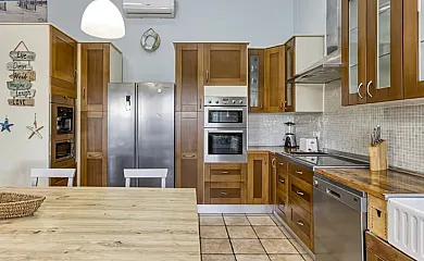 La Villa de los Mares en Santa Cristina D´Aro (Girona) - Foto 3