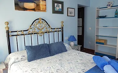 Cal Fuster en Terrades (Girona) - Foto 4