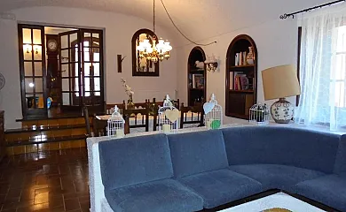 Cal Fuster en Terrades (Girona) - Foto 5