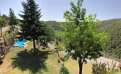 Casa Rural Sant Petrus de Madrona en Pinell De Solsones (Lleida) - Foto 3