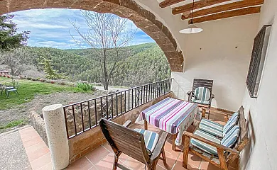 Casa Rural Sant Petrus de Madrona en Pinell De Solsones (Lleida) - Foto 2