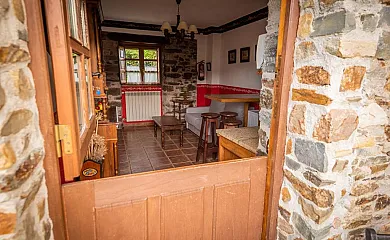 Apartamentos Rurales Ca Xuacu en Valdés (Asturias) - Foto 3