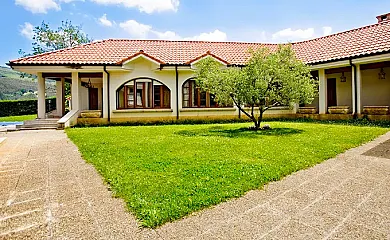 Casona Rural Resort en Ampuero (Cantabria) - Foto 2