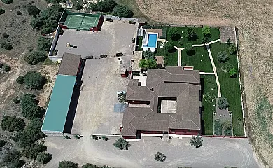 Casa Rural Mentideros en Arenas De San Juan (Ciudad Real) - Foto 1