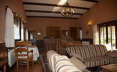 Casa Rural Las Madroñas en El Robledo (Ciudad Real) - Foto 5
