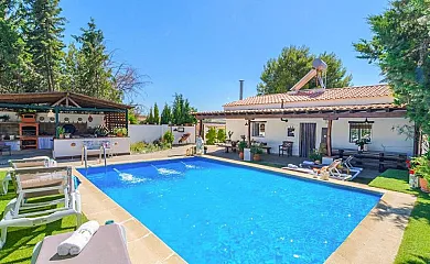 Casa Rural-Padel Entreolivos en Iznalloz (Granada) - Foto 1