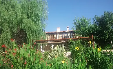 Caserío de los Diez Cerezos en Jarandilla de la Vera (Cáceres) - Foto 3