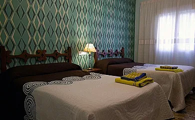 Casa Tío Peguero en San Bartolome de Pinares (Ávila) - Foto 17