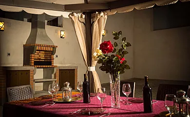 Casa Tío Peguero en San Bartolome de Pinares (Ávila) - Foto 4