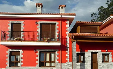 Apartamentos Ruta del Agua en Soto del Barco (Asturias) - Foto 2