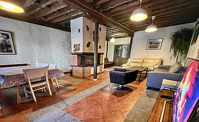 Casa Rural Sexmo de Posaderas en Santa María Del Cubillo (Ávila) - Foto 5