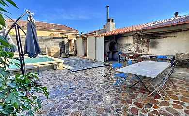 Casa Rural Sexmo de Posaderas en Santa María Del Cubillo (Ávila) - Foto 1