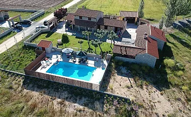 Complejo Los Cachos en Baterna (Ávila) - Foto 1