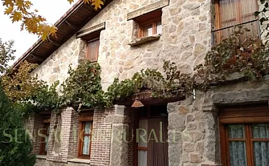 Casas de Ana I y II en Navaluenga (Ávila) - Foto 1