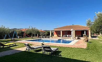 Cortijo Estacada en Lora Del Rio (Sevilla) - Foto 1