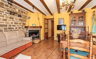 Casa Rural Nuri de Rei A y B en Todolella (Castellón) - Foto 15