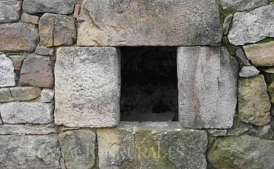 Montero de la Concha en Santa Maria de Cayon (Cantabria) - Foto 2