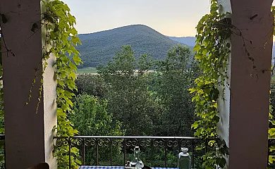 Mas Garganta en Olot (Girona) - Foto 2