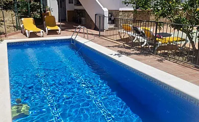 Casas Rurales Bernabé en Riogordo (Málaga) - Foto 1