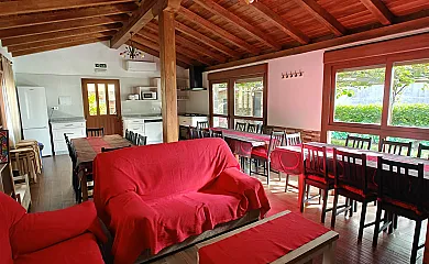 Casas y Apartamentos El Prado
