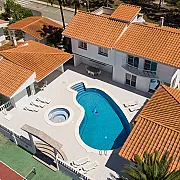 Adelaida Villa 001