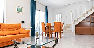 Adelaida Villa 003