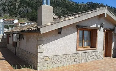 Alojamientos Rurales La Higuerilla Sierra de Cazorla en Burunchel (Jaén) - Foto 1